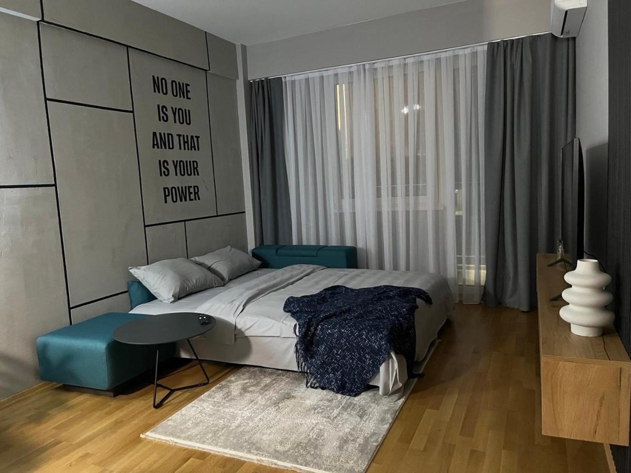 East Gate Leks Apartament *