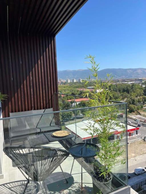 East Gate Leks Apartament *